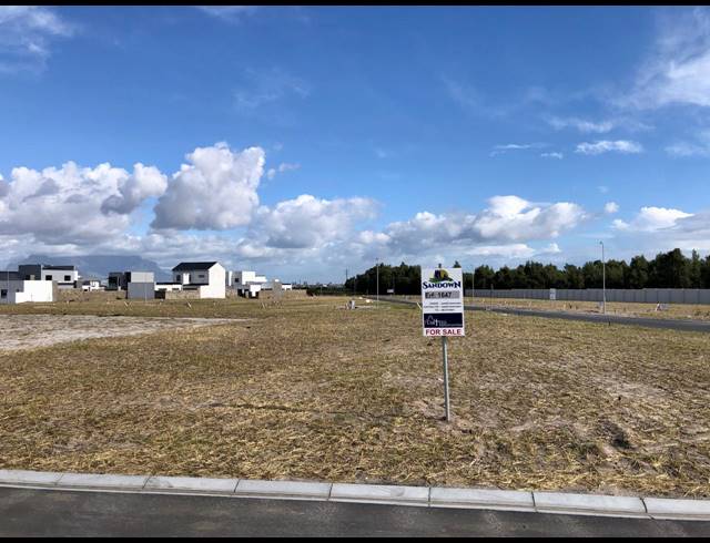 4 BEDROOM HOUSE FOR SALE IN SANDOWN